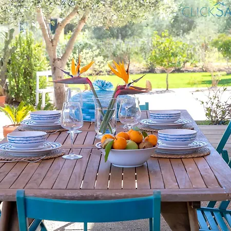 Clicksardegna Dei Limoni With Pool Close To The Vila Fertilia