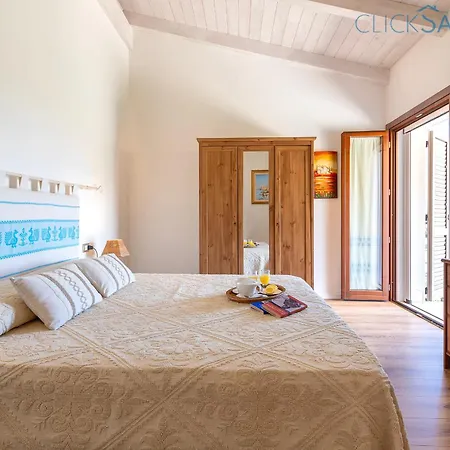 Clicksardegna Dei Limoni With Pool Close To The Villa